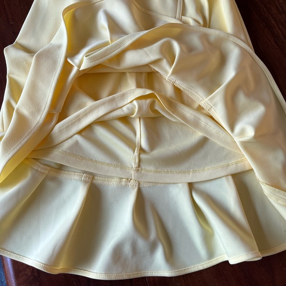 Calvin Klein Women's Yellow Ruffled Tulip-hem Short Sleeve Back Zip Crepe Dress - Picture 14 of 15